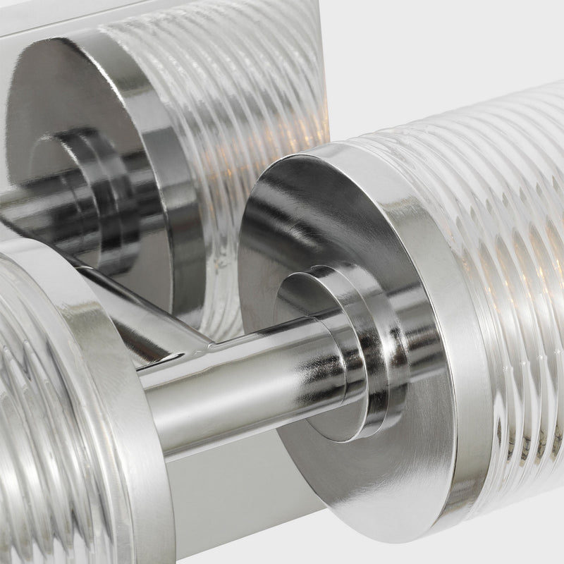 Two Light Wall Sconce<br /><span style="color:#4AB0CE;">Entrega: 4-10 dias en USA</span><br /><span style="color:#4AB0CE;font-size:60%;">PREGUNTE POR ENTREGA EN PANAMA</span><br />Collection: Sarita<br />Finish: Chrome