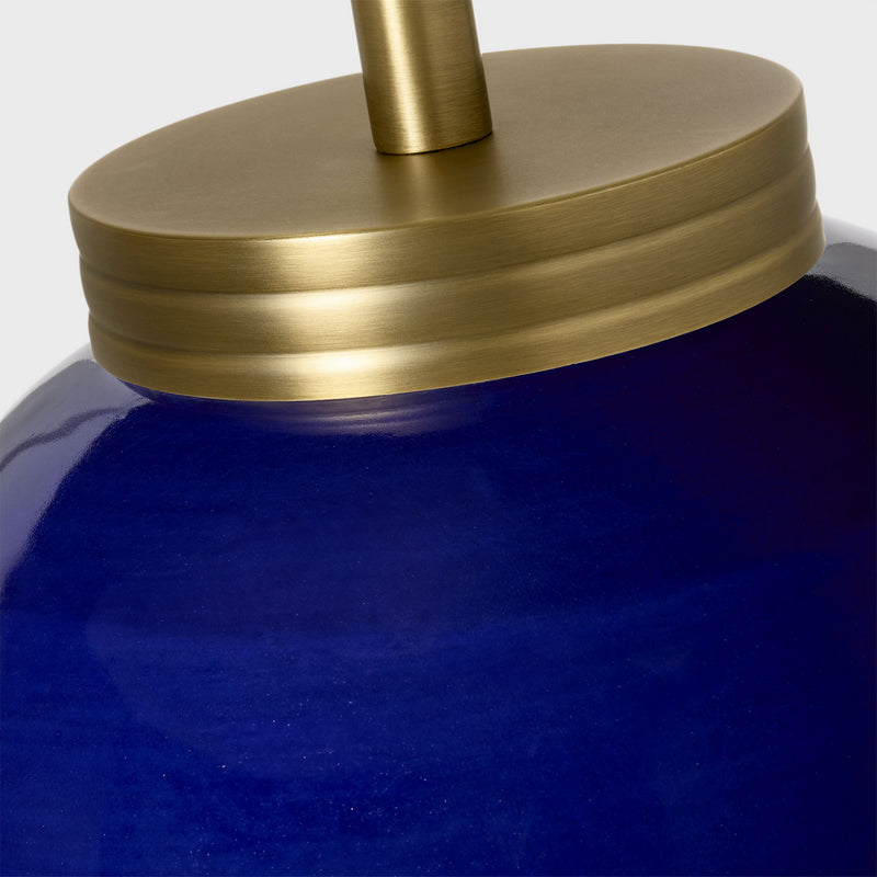 One Light Table Lamp<br /><span style="color:#4AB0CE;">Entrega: 4-10 dias en USA</span><br /><span style="color:#4AB0CE;font-size:60%;">PREGUNTE POR ENTREGA EN PANAMA</span><br />Collection: Lilian<br />Finish: Crystal Cobalt