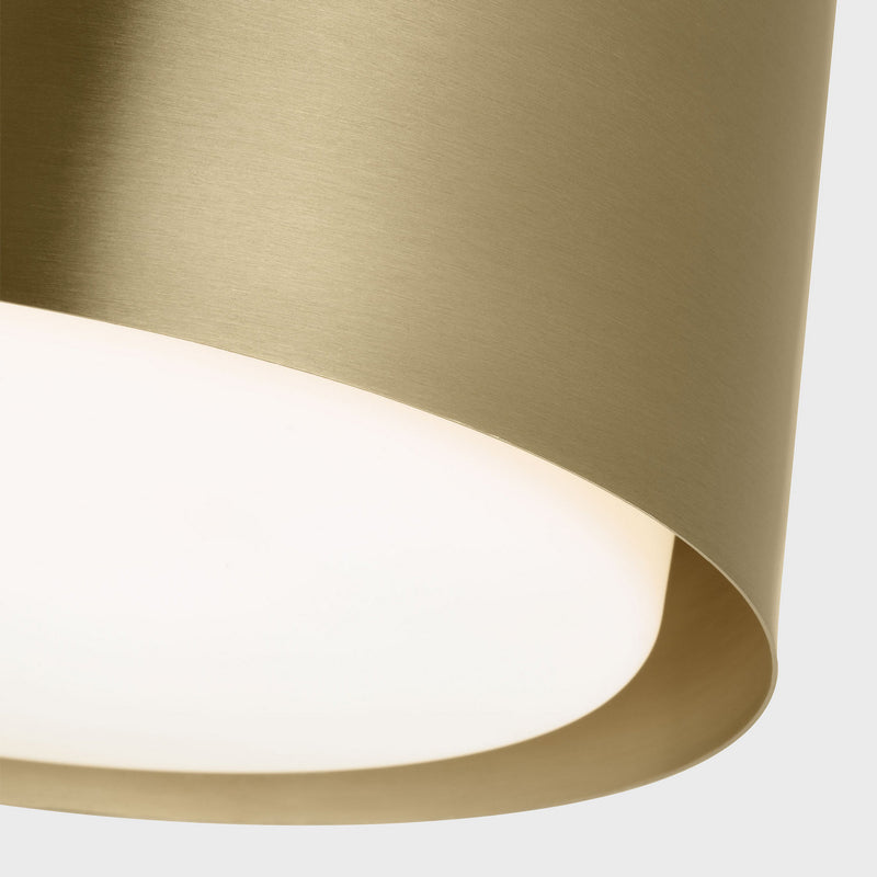 One Light Flush Mount<br /><span style="color:#4AB0CE;">Entrega: 4-5 semanas en USA</span><br /><span style="color:#4AB0CE;font-size:60%;">PREGUNTE POR ENTREGA EN PANAMA</span><br />Collection: Dartmore<br />Finish: Satin Brass