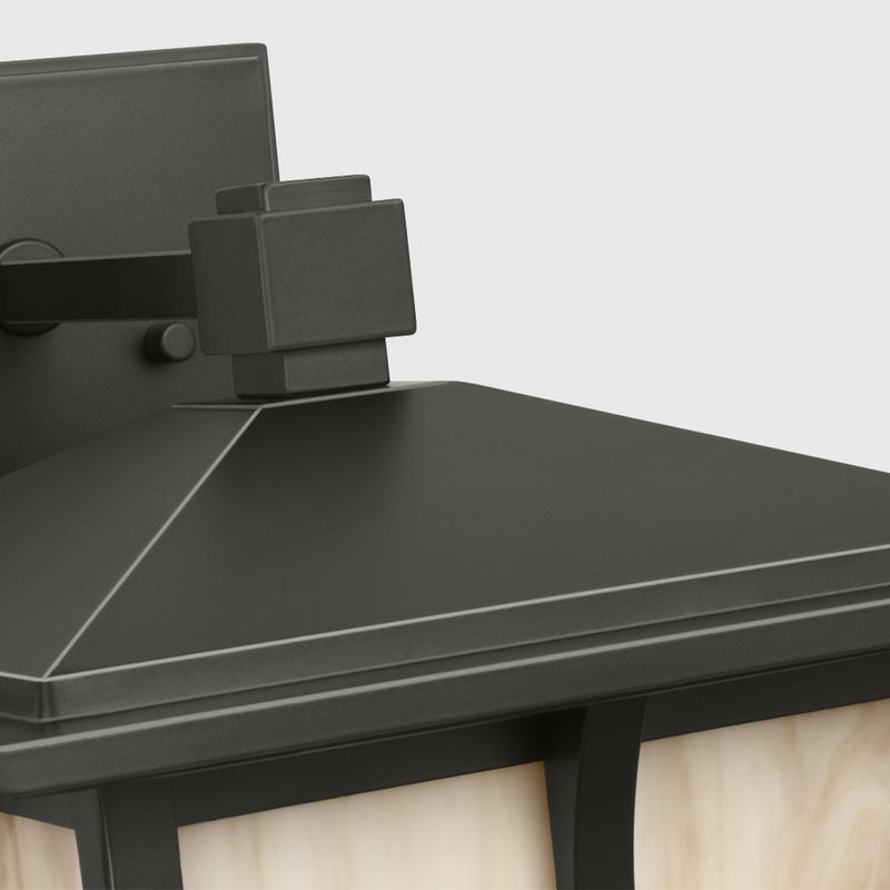 One Light Outdoor Wall Lantern<br /><span style="color:#4AB0CE;">Entrega: 4-10 dias en USA</span><br /><span style="color:#4AB0CE;font-size:60%;">PREGUNTE POR ENTREGA EN PANAMA</span><br />Collection: Tomek<br />Finish: Antique Bronze