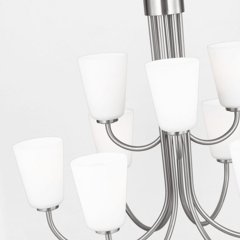 Nine Light Chandelier<br /><span style="color:#4AB0CE;">Entrega: 4-10 dias en USA</span><br /><span style="color:#4AB0CE;font-size:60%;">PREGUNTE POR ENTREGA EN PANAMA</span><br />Collection: Miles<br />Finish: Brushed Nickel