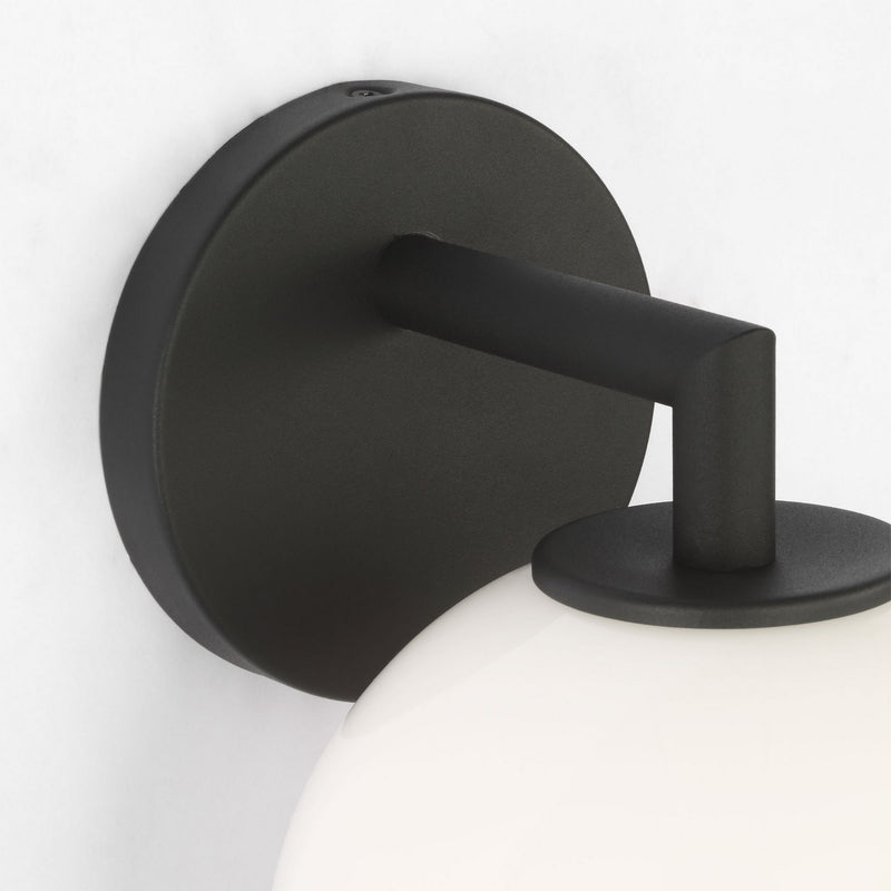 One Light Outdoor Wall Lantern<br /><span style="color:#4AB0CE;">Entrega: 12-13 semanas en USA</span><br /><span style="color:#4AB0CE;font-size:60%;">PREGUNTE POR ENTREGA EN PANAMA</span><br />Collection: Toca<br />Finish: Textured Black