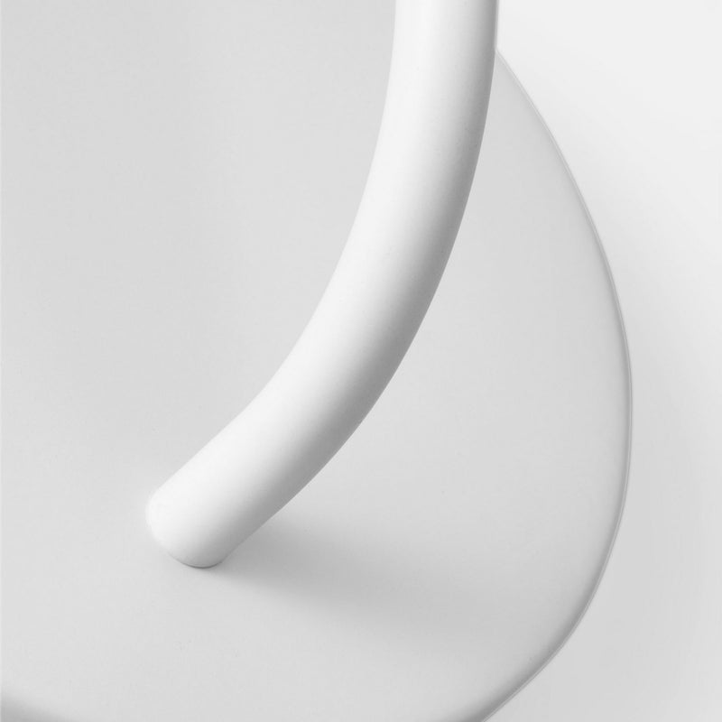 Wall Sconce<br /><span style="color:#4AB0CE;">Entrega: 4-10 dias en USA</span><br /><span style="color:#4AB0CE;font-size:60%;">PREGUNTE POR ENTREGA EN PANAMA</span><br />Collection: Maya<br />Finish: Matte White