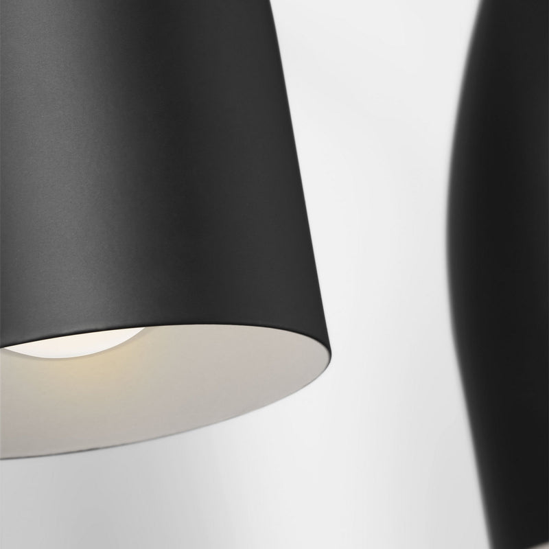 Two Light Vanity<br /><span style="color:#4AB0CE;">Entrega: 4-10 dias en USA</span><br /><span style="color:#4AB0CE;font-size:60%;">PREGUNTE POR ENTREGA EN PANAMA</span><br />Collection: Maya<br />Finish: Midnight Black