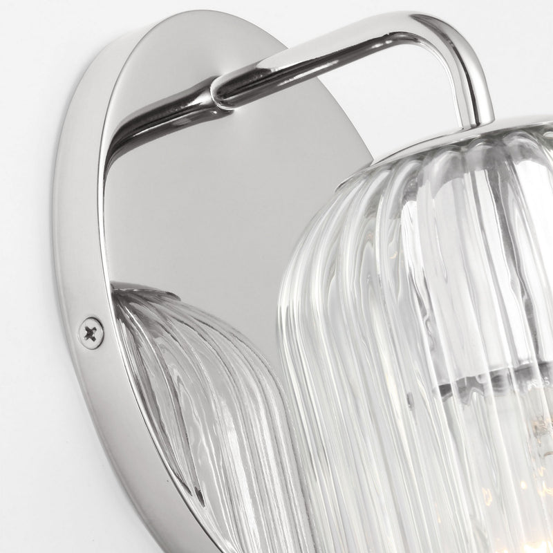 Wall Sconce<br /><span style="color:#4AB0CE;">Entrega: 4-10 dias en USA</span><br /><span style="color:#4AB0CE;font-size:60%;">PREGUNTE POR ENTREGA EN PANAMA</span><br />Collection: Eisele<br />Finish: Chrome