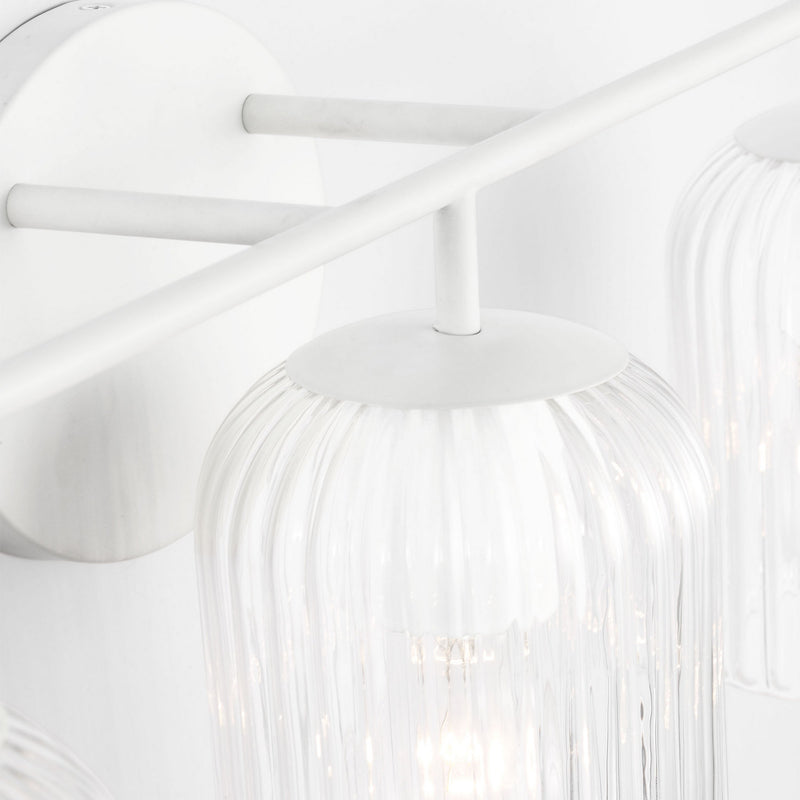 Three Light Vanity<br /><span style="color:#4AB0CE;">Entrega: 4-10 dias en USA</span><br /><span style="color:#4AB0CE;font-size:60%;">PREGUNTE POR ENTREGA EN PANAMA</span><br />Collection: Eisele<br />Finish: Matte White