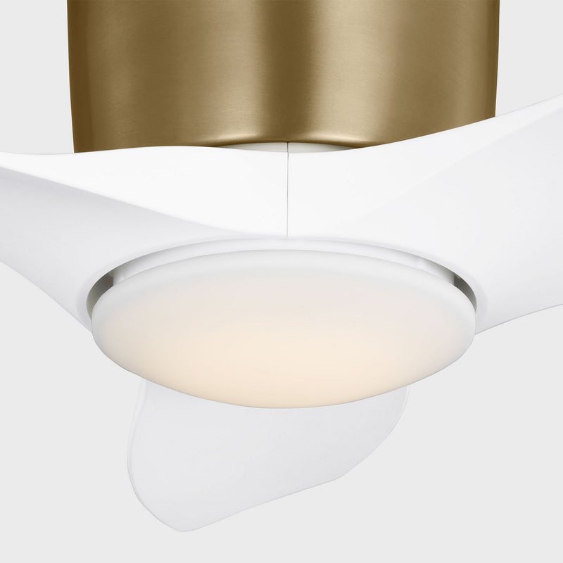 32"Ceiling Fan<br /><span style="color:#4AB0CE;">Entrega: 4-10 dias en USA</span><br /><span style="color:#4AB0CE;font-size:60%;">PREGUNTE POR ENTREGA EN PANAMA</span><br />Collection: Titus 32 Hugger LED<br />Finish: Satin Brass