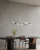 LED Linear Pendant<br /><span style="color:#4AB0CE;">Entrega: 4-10 dias en USA</span><br /><span style="color:#4AB0CE;font-size:60%;">PREGUNTE POR ENTREGA EN PANAMA</span><br />Collection: Serif<br />Finish: Black