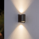LED Outdoor Wall Sconce<br /><span style="color:#4AB0CE;">Entrega: 4-10 dias en USA</span><br /><span style="color:#4AB0CE;font-size:60%;">PREGUNTE POR ENTREGA EN PANAMA</span><br />Collection: Nordic<br />Finish: Black