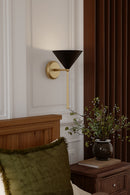 One Light Bath Sconce<br /><span style="color:#4AB0CE;">Entrega: 4-10 dias en USA</span><br /><span style="color:#4AB0CE;font-size:60%;">PREGUNTE POR ENTREGA EN PANAMA</span><br />Collection: Cortan<br />Finish: Legacy Brass