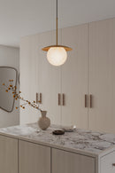 One Light Pendant<br /><span style="color:#4AB0CE;">Entrega: 4-10 dias en USA</span><br /><span style="color:#4AB0CE;font-size:60%;">PREGUNTE POR ENTREGA EN PANAMA</span><br />Collection: Olenne<br />Finish: Legacy Brass
