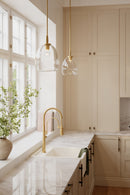 One Light Mini Pendant<br /><span style="color:#4AB0CE;">Entrega: 4-10 dias en USA</span><br /><span style="color:#4AB0CE;font-size:60%;">PREGUNTE POR ENTREGA EN PANAMA</span><br />Collection: Orbis<br />Finish: Legacy Brass