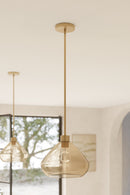 One Light Pendant<br /><span style="color:#4AB0CE;">Entrega: 2-3 semanas en USA</span><br /><span style="color:#4AB0CE;font-size:60%;">PREGUNTE POR ENTREGA EN PANAMA</span><br />Collection: Elaris<br />Finish: Legacy Brass