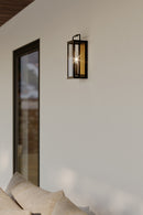 One Light Outdoor Wall Sconce<br /><span style="color:#4AB0CE;">Entrega: 4-10 dias en USA</span><br /><span style="color:#4AB0CE;font-size:60%;">PREGUNTE POR ENTREGA EN PANAMA</span><br />Collection: Aberdeen<br />Finish: Sand Coal Black