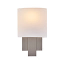 One Light Wall Sconce<br /><span style="color:#4AB0CE;">Entrega: 4-10 dias en USA</span><br /><span style="color:#4AB0CE;font-size:60%;">PREGUNTE POR ENTREGA EN PANAMA</span><br />Collection: Espille<br />Finish: Satin Nickel