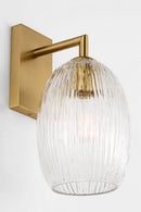 One Light Wall Sconce<br /><span style="color:#4AB0CE;">Entrega: 4-10 dias en USA</span><br /><span style="color:#4AB0CE;font-size:60%;">PREGUNTE POR ENTREGA EN PANAMA</span><br />Collection: Serafina<br />Finish: Burnished Brass | Burnished Brass