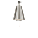 One Light Wall Sconce<br /><span style="color:#4AB0CE;">Entrega: 4-10 dias en USA</span><br /><span style="color:#4AB0CE;font-size:60%;">PREGUNTE POR ENTREGA EN PANAMA</span><br />Collection: Drae<br />Finish: Brushed Nickel