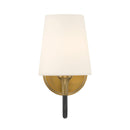 One Light Bath Sconce<br /><span style="color:#4AB0CE;">Entrega: 4-10 dias en USA</span><br /><span style="color:#4AB0CE;font-size:60%;">PREGUNTE POR ENTREGA EN PANAMA</span><br />Collection: Brienne<br />Finish: Legacy Brass
