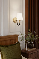One Light Bath Sconce<br /><span style="color:#4AB0CE;">Entrega: 4-10 dias en USA</span><br /><span style="color:#4AB0CE;font-size:60%;">PREGUNTE POR ENTREGA EN PANAMA</span><br />Collection: Brienne<br />Finish: Legacy Brass