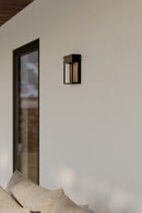 LED Outdoor Wall Sconce<br /><span style="color:#4AB0CE;">Entrega: 4-10 dias en USA</span><br /><span style="color:#4AB0CE;font-size:60%;">PREGUNTE POR ENTREGA EN PANAMA</span><br />Collection: Clyne<br />Finish: Sand Coal Black