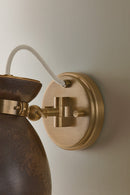 One Light Wall Sconce<br /><span style="color:#4AB0CE;">Entrega: 4-10 dias en USA</span><br /><span style="color:#4AB0CE;font-size:60%;">PREGUNTE POR ENTREGA EN PANAMA</span><br />Collection: Allston<br />Finish: Patina Brass