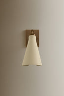 One Light Wall Sconce<br /><span style="color:#4AB0CE;">Entrega: 4-10 dias en USA</span><br /><span style="color:#4AB0CE;font-size:60%;">PREGUNTE POR ENTREGA EN PANAMA</span><br />Collection: Andersen<br />Finish: Patina Brass