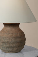 One Light Table Lamp<br /><span style="color:#4AB0CE;">Entrega: 8-9 semanas en USA</span><br /><span style="color:#4AB0CE;font-size:60%;">PREGUNTE POR ENTREGA EN PANAMA</span><br />Collection: Dorian<br />Finish: Patina Brass
