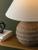 One Light Table Lamp<br /><span style="color:#4AB0CE;">Entrega: 8-9 semanas en USA</span><br /><span style="color:#4AB0CE;font-size:60%;">PREGUNTE POR ENTREGA EN PANAMA</span><br />Collection: Dorian<br />Finish: Patina Brass