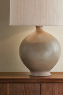 One Light Table Lamp<br /><span style="color:#4AB0CE;">Entrega: 7-8 semanas en USA</span><br /><span style="color:#4AB0CE;font-size:60%;">PREGUNTE POR ENTREGA EN PANAMA</span><br />Collection: Dunsmuir<br />Finish: Patina Brass