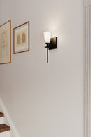 One Light Bath Sconce<br /><span style="color:#4AB0CE;">Entrega: 4-10 dias en USA</span><br /><span style="color:#4AB0CE;font-size:60%;">PREGUNTE POR ENTREGA EN PANAMA</span><br />Collection: Elowen<br />Finish: Dark Matte Black