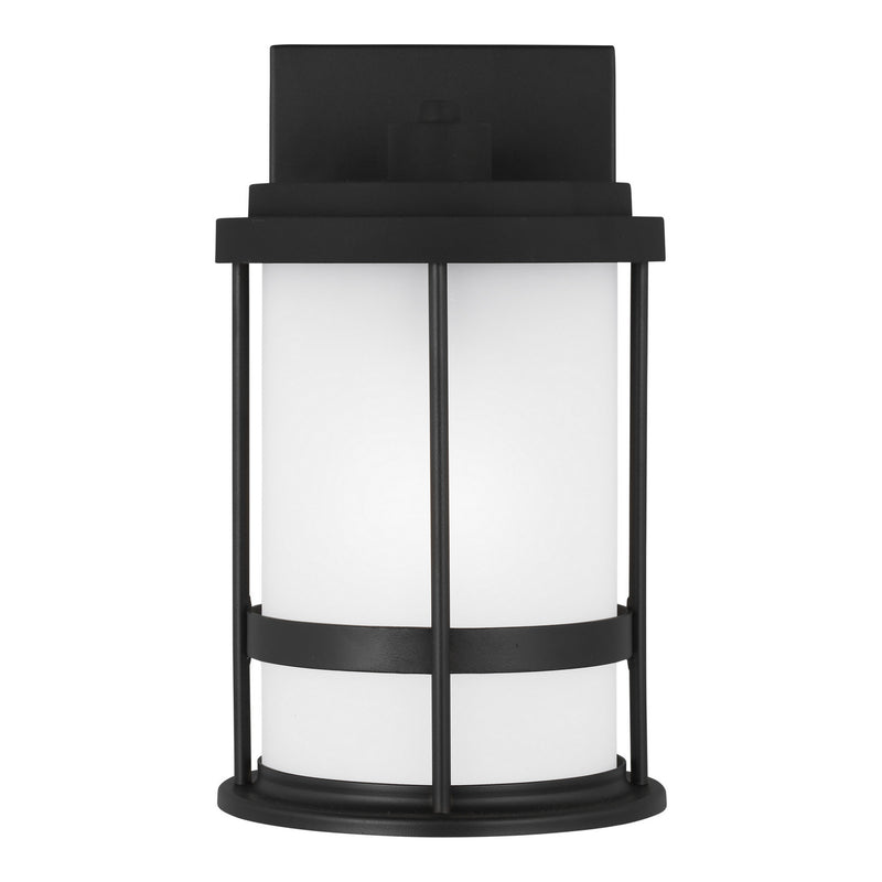 One Light Outdoor Wall Lantern<br /><span style="color:#4AB0CE;">Entrega: 4-10 dias en USA</span><br /><span style="color:#4AB0CE;font-size:60%;">PREGUNTE POR ENTREGA EN PANAMA</span><br />Collection: Wilburn<br />Finish: Black
