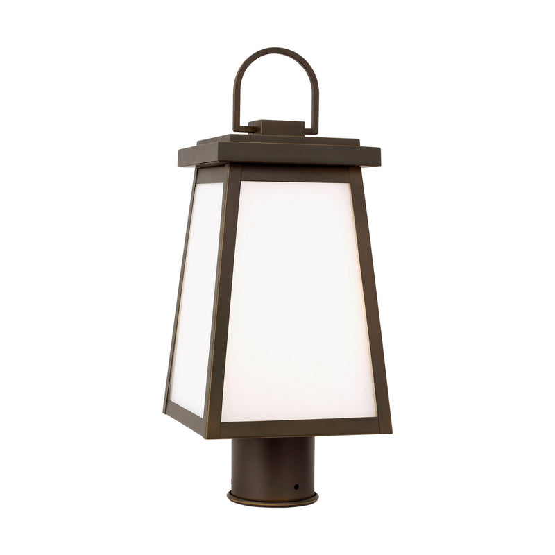 One Light Outdoor Post Lantern<br /><span style="color:#4AB0CE;">Entrega: 4-10 dias en USA</span><br /><span style="color:#4AB0CE;font-size:60%;">PREGUNTE POR ENTREGA EN PANAMA</span><br />Collection: Founders<br />Finish: Antique Bronze