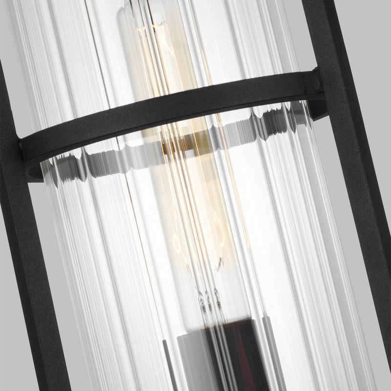 One Light Outdoor Post Lantern<br /><span style="color:#4AB0CE;">Entrega: 4-10 dias en USA</span><br /><span style="color:#4AB0CE;font-size:60%;">PREGUNTE POR ENTREGA EN PANAMA</span><br />Collection: Alcona<br />Finish: Black