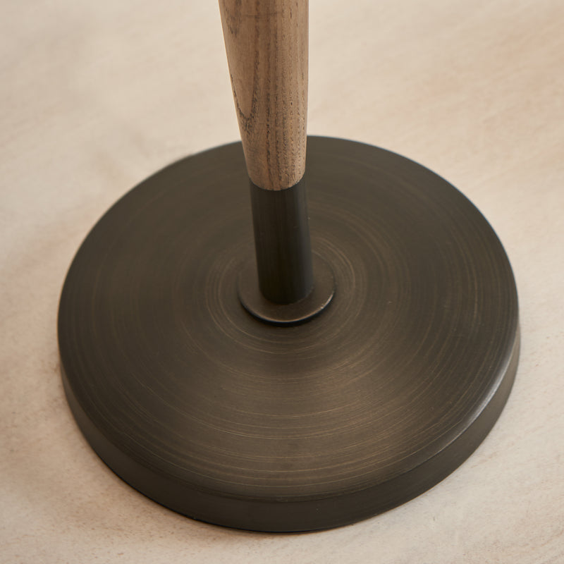 One Light Table Lamp<br /><span style="color:#4AB0CE;">Entrega: 4-10 dias en USA</span><br /><span style="color:#4AB0CE;font-size:60%;">PREGUNTE POR ENTREGA EN PANAMA</span><br />Collection: Ferrelli<br />Finish: Weathered Oak Wood